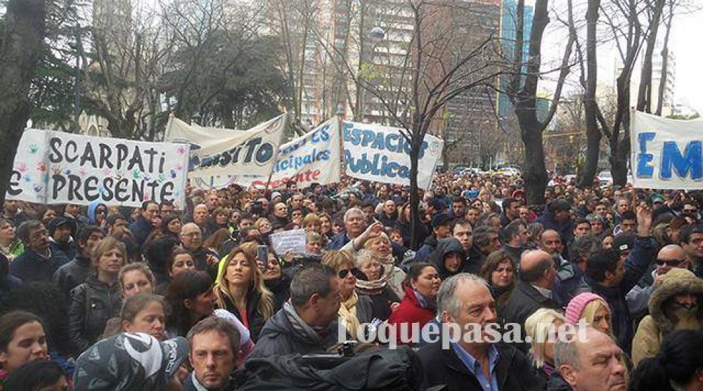 Municipales estiman que la cl�usula gatillo significar� un 5% de suba salarial