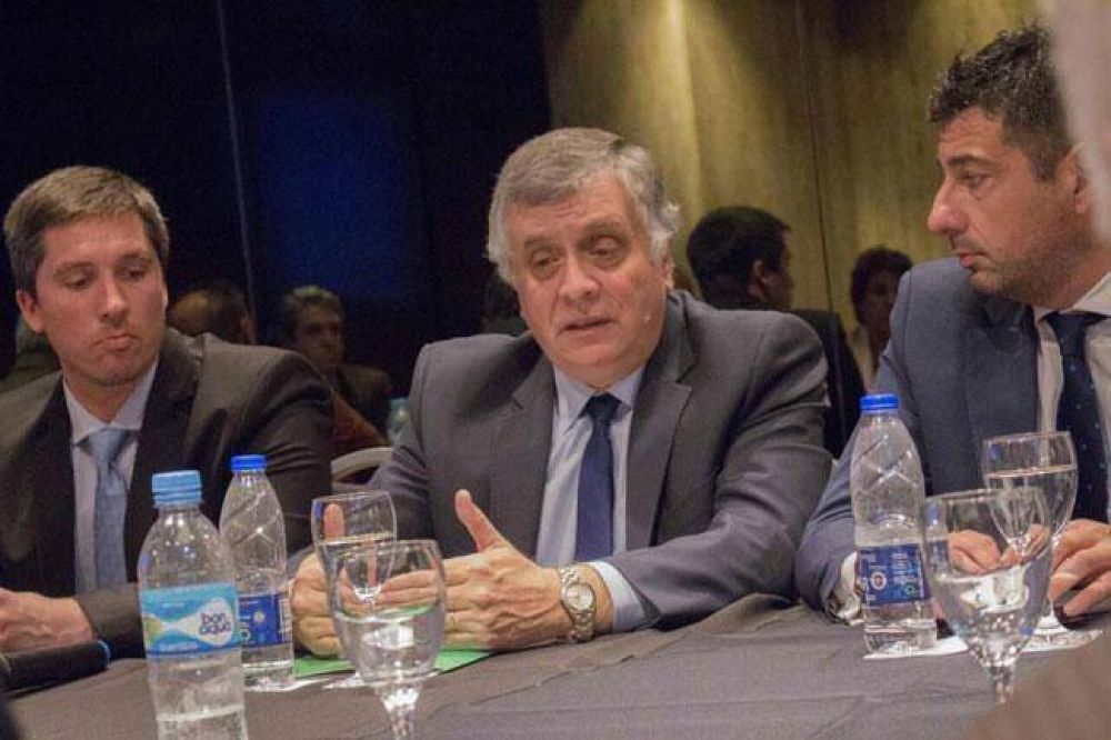 Zona Franca de Pico: el gobierno busca seducir a empresarios de las automotrices