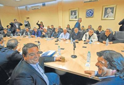 El Gobierno y la CGT buscan frenar juicios contra obras sociales