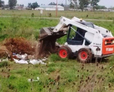 Limpiaron basural clandestino en Rodr�guez Pe�a al 1800