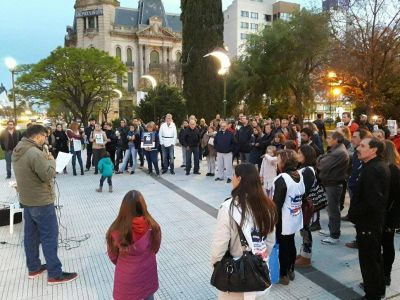 Al igual que en el resto del pa�s, marcharon por Santiago Maldonado
