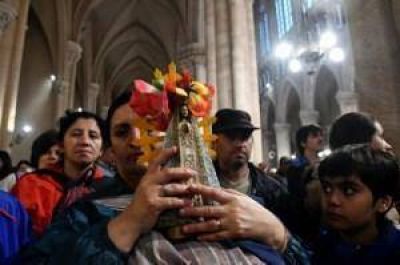 La tradicional peregrinaci�n a Luj�n concluy� con una exhortaci�n a traducir su 