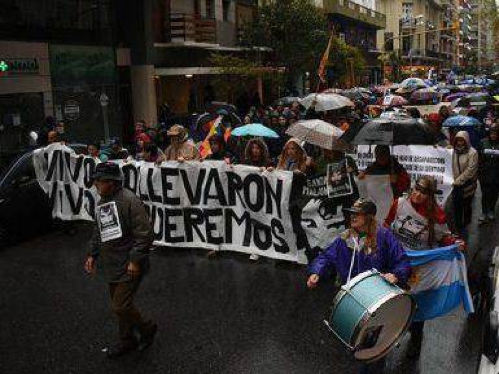 Miles de marplatenses se movilizaron por Santiago Maldonado