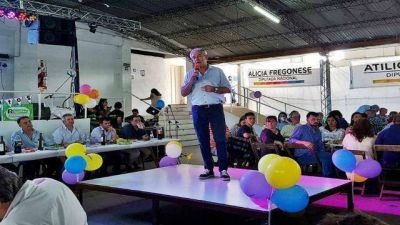 Cambiemos llev� al campa�a a tierra del PJ 
