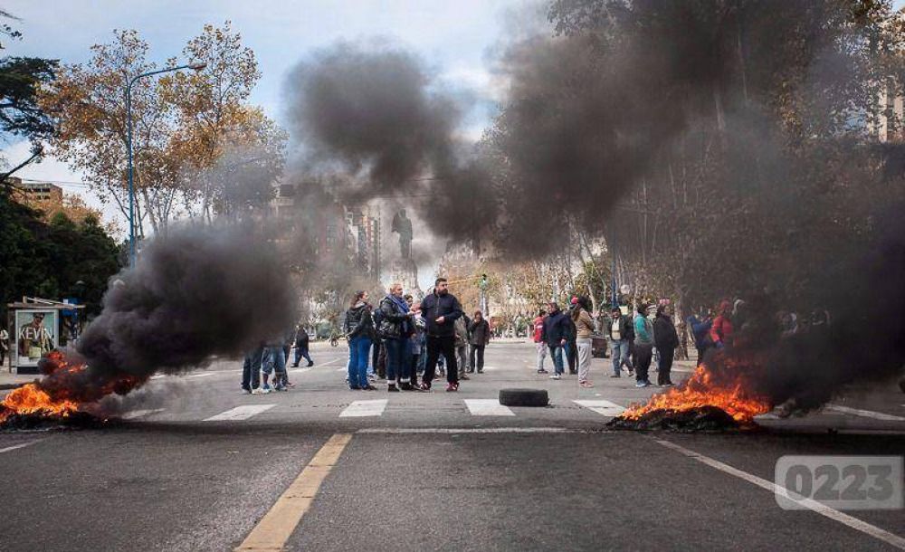 La Justicia rechaz� un amparo presentado por Arroyo para prohibir las protestas en el municipio