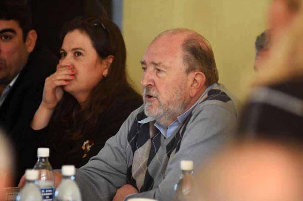Elecciones: Verna junt� a los intendentes del PJ