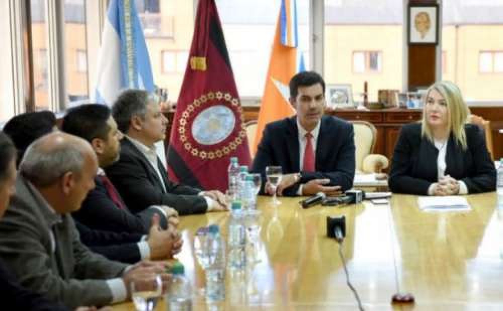 Urtubey insisti� en una renovaci�n del peronismo 