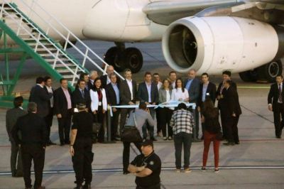 Quieren ampliar el aeropuerto para que la carga minera salga desde San Juan