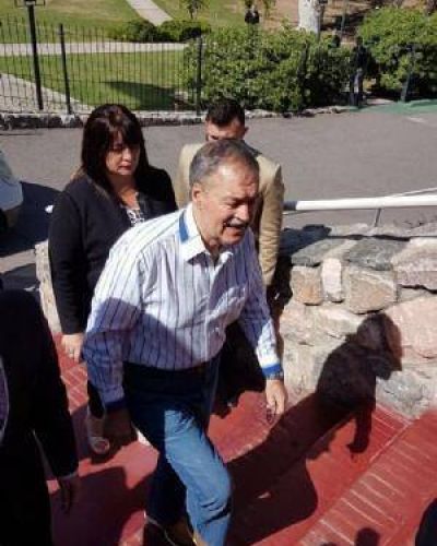 Schiaretti: Estamos llevando a cabo una inversi�n hist�rica en el Valle de Punilla