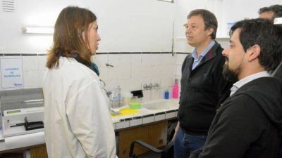 Burzaco: Cascallares inaugur� un moderno centro de atenci�n m�dica