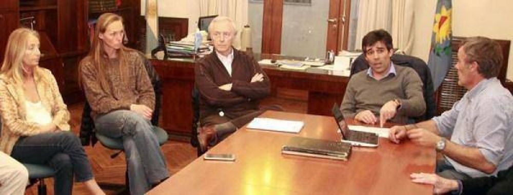 Los campos siguen anegados y se conform� la comisi�n h�drica para solicitar la emergencia