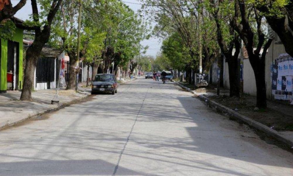 Contin�an las obras de pavimentaci�n en Derqui
