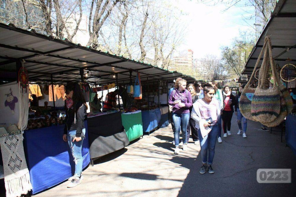 Diagonal de los Artesanos: canteros y mamposter�a con acr�lico dejar�n a 80 puestos sin lugar