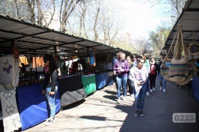 Diagonal de los Artesanos: canteros y mamposter�a con acr�lico dejar�n a 80 puestos sin lugar