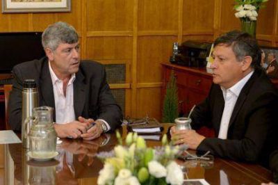 Buryaile y Peppo entregan ma�ana aportes a productores algodoneros y ganaderos chaque�os