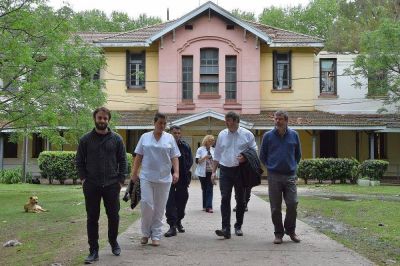 Luciani se reuni� con las autoridades del Cabred