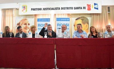 Gioja en Santa Fe: �El enemigo no est� adentro del peronismo�