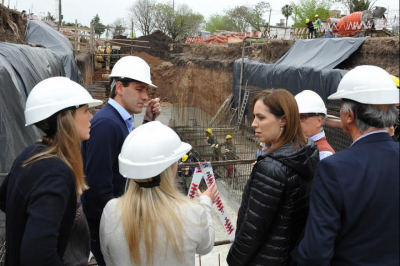 Vidal y Garro supervisaron la construcci�n de un canal para evitar inundaciones