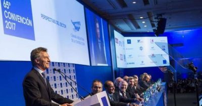 Macri cierra filas con empresarios: �No nos vamos a dejar extorsionar por los sindicatos�