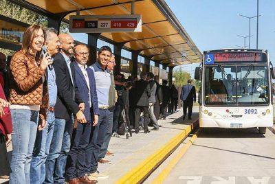 En un raid contrarreloj, Macri inaugur� cuatro obras en s�lo cinco horas