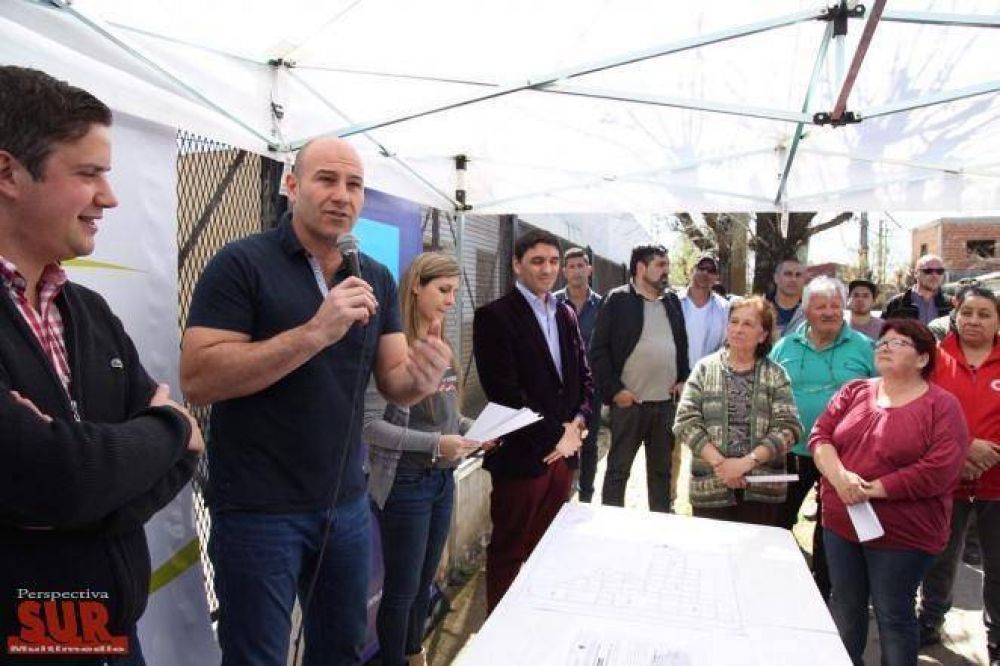 Nueva red de desag�es cloacales en La Paz: Molina inaugur� la primera etapa de la obra