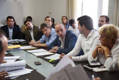Comenz� el debate por el pliego de la basura