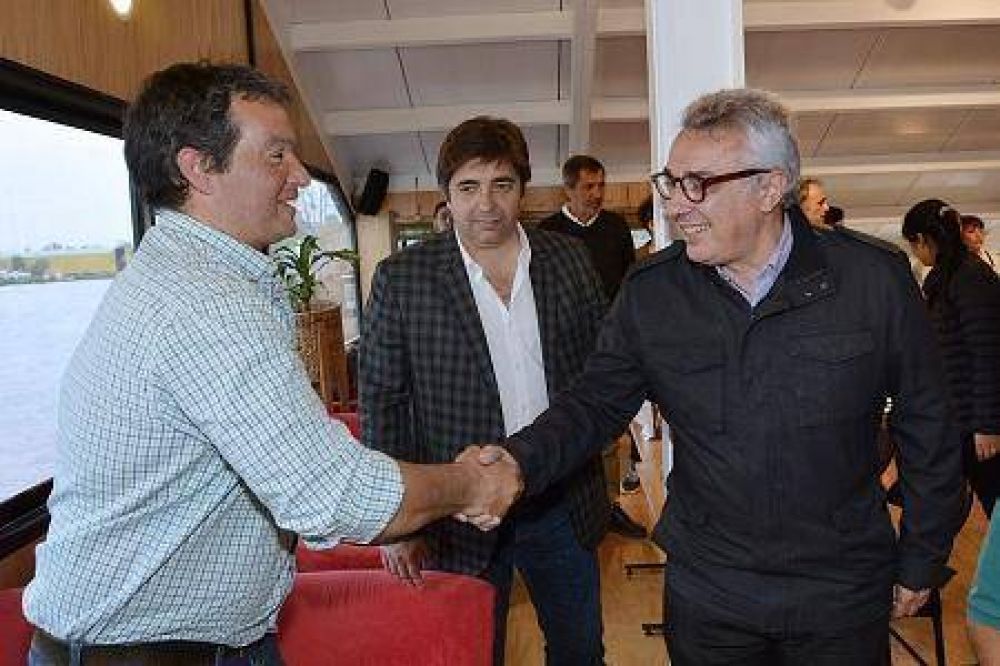 Julio Zamora: 