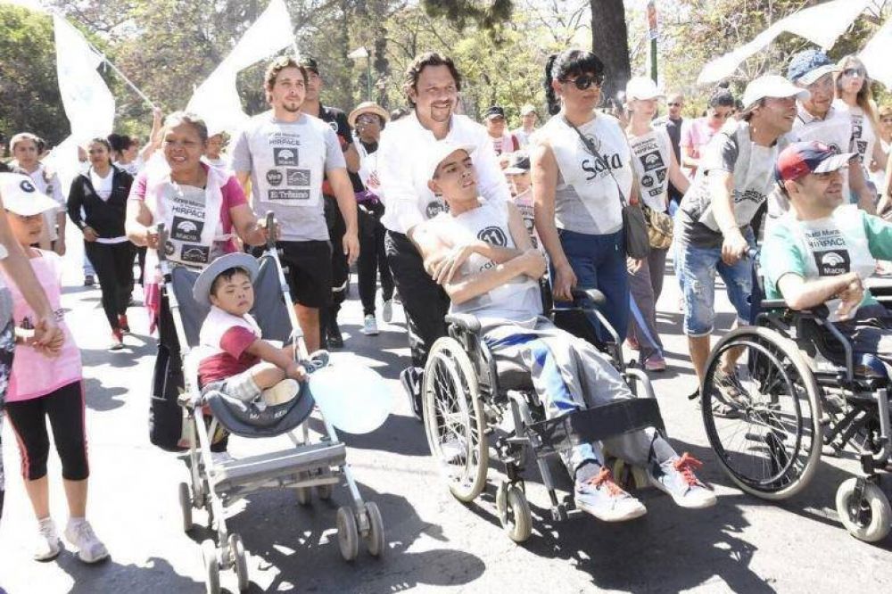 S�enz nuevamente presente en la marat�n de Hirpace