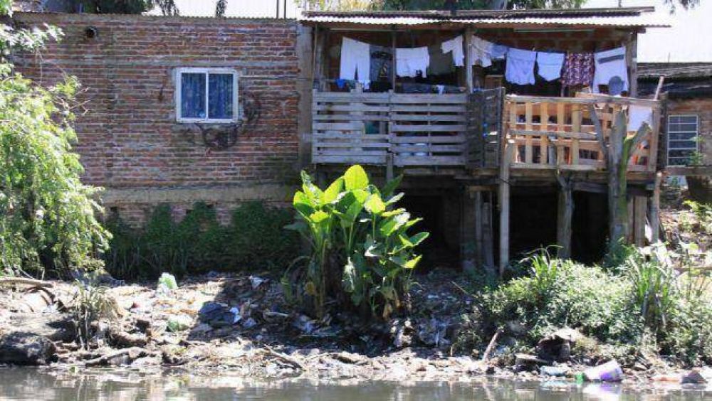 Conurbano: al menos 14 mil hogares se encuentran a orillas del Riachuelo