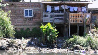 Conurbano: al menos 14 mil hogares se encuentran a orillas del Riachuelo