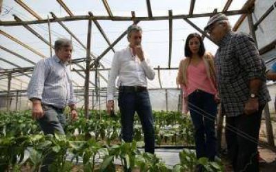 Randazzo visit� una quinta de agricultura familiar y se comprometi� a trabajar en el tema