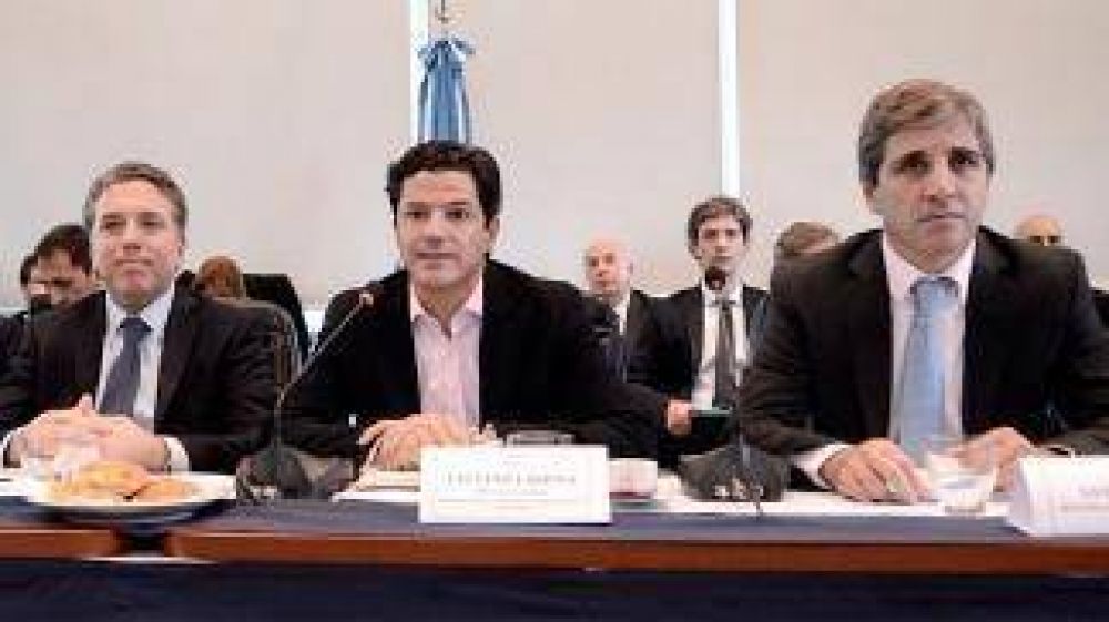 Dujovne y Caputo participan esta semana de la asamblea anual del FMI