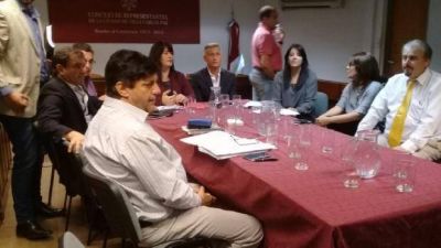 Avil�s encabez� el �ltimo Pleno de Gobierno del a�o