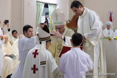 La di�cesis de Cruz del Eje recibi� a su nuevo obispo