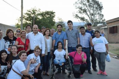 Candidatos del FJPV caminaron por el norte de la ciudad