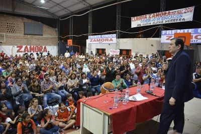 Intensa actividad pol�tica del senador Zamora