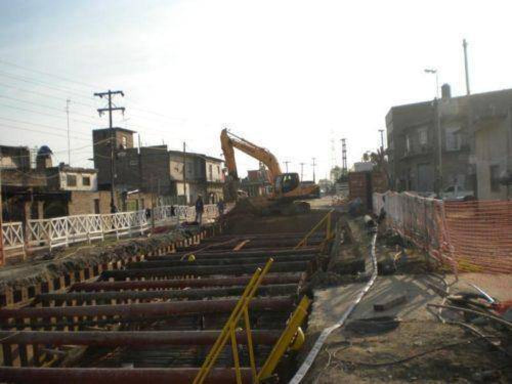 Con obras en tres frentes, avanza la construcci�n del Aliviador Oeste