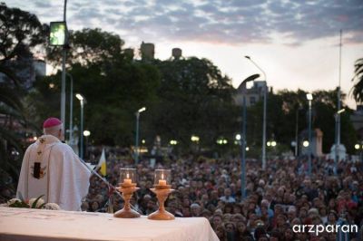 Paran� celebr� a la Virgen del Rosario