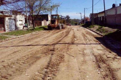 Quequ�n: Avanza la reparaci�n de calles de tierra