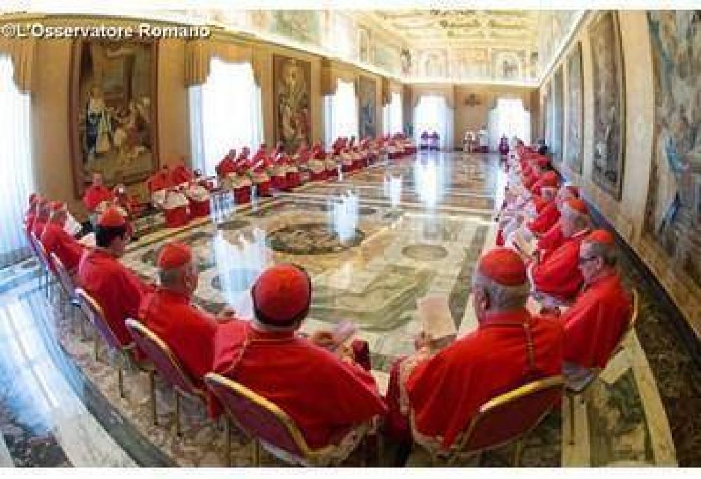 Congregaci�n de los Santos: El Papa autoriz� la promulgaci�n de 8 decretos