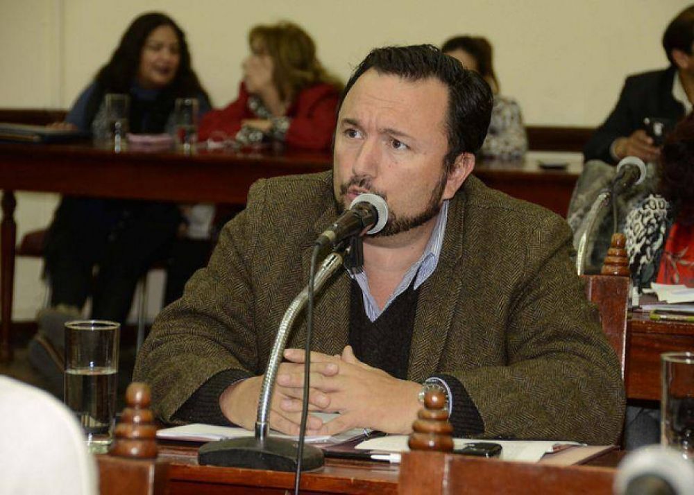 Para Castillo la Provincia no invirti� nada