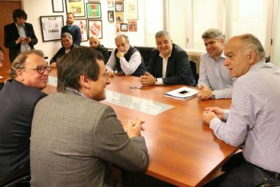 Buscan fortalecer la educaci�n en Lan�s