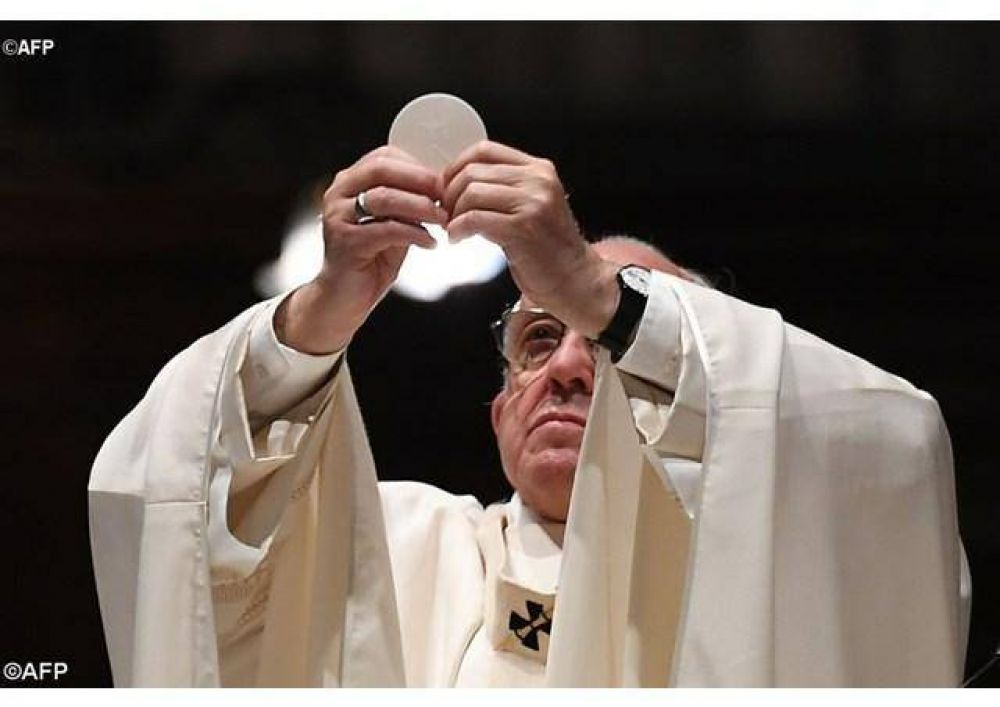 Homila del Papa: llamar al corazn de Dios con la oracin