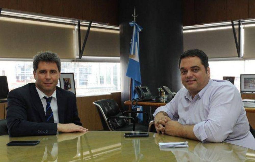 La Naci�n ampl�a aportes que van a beneficiar a 569 empleados en crisis