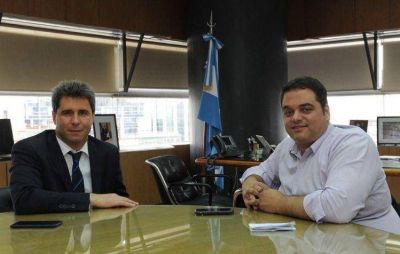 La Naci�n ampl�a aportes que van a beneficiar a 569 empleados en crisis