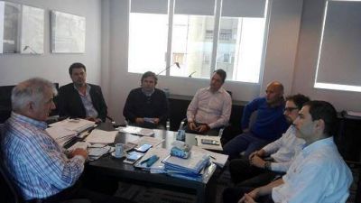 Canosa: �ABSA comprometi� tres bombas nuevas para normalizar la problem�tica de las cloacas�