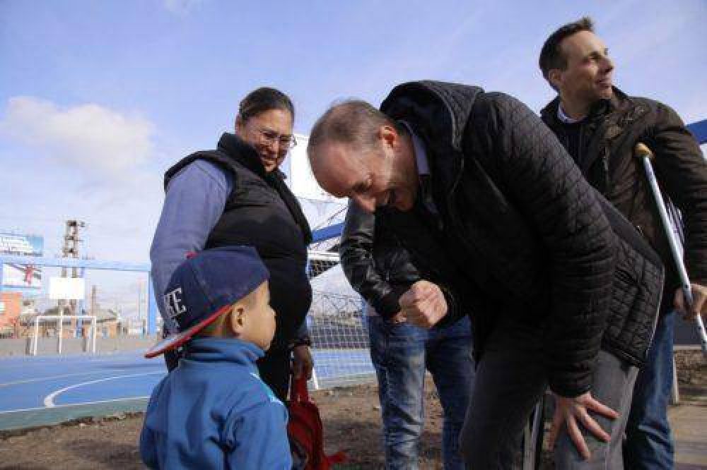 Mart�n celebr� el nuevo Polideportivo de La Noria