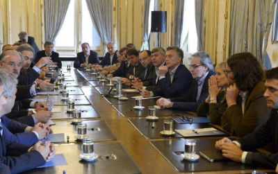 Macri avanz� con la posibilidad de ampliar la infraestructura del puerto