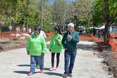 Andreotti recorri� obras en marcha en el barrio San Mart�n