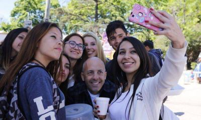 Ducot� en el �ltimo timbreo antes de las elecciones: �Les pido a los vecinos que nos acompa�en con su voto�